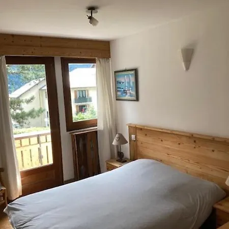 Spacious 2 Bedroom With Terrace דירה שאמוני